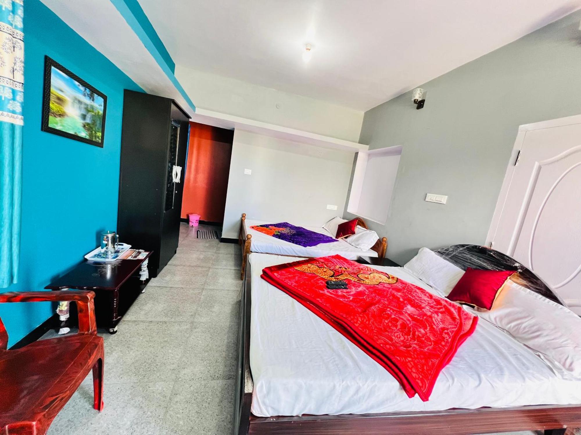 Golden View Homestay Ooty