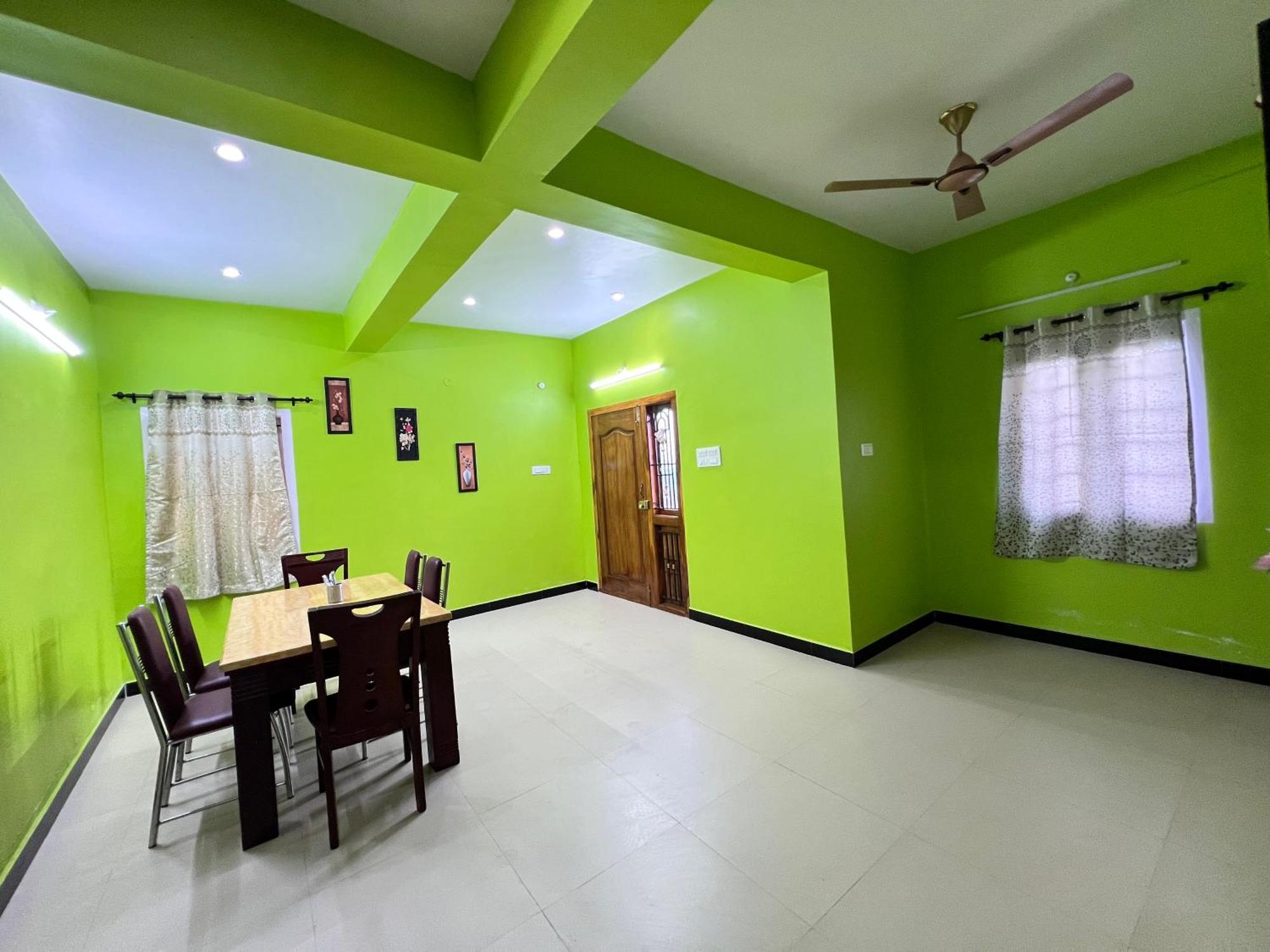 Golden View Homestay