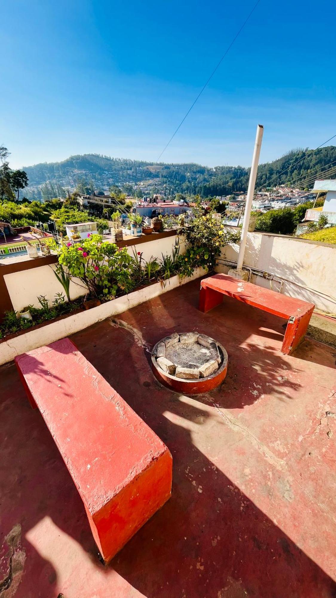 Hilltop 3bhk & 4bhk Apartment