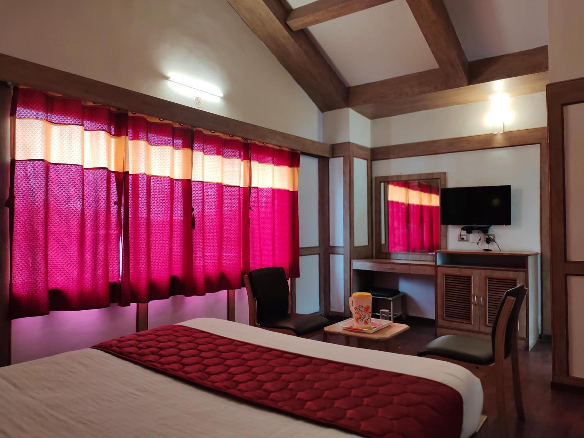 Hotel Cloudsbay Ooty