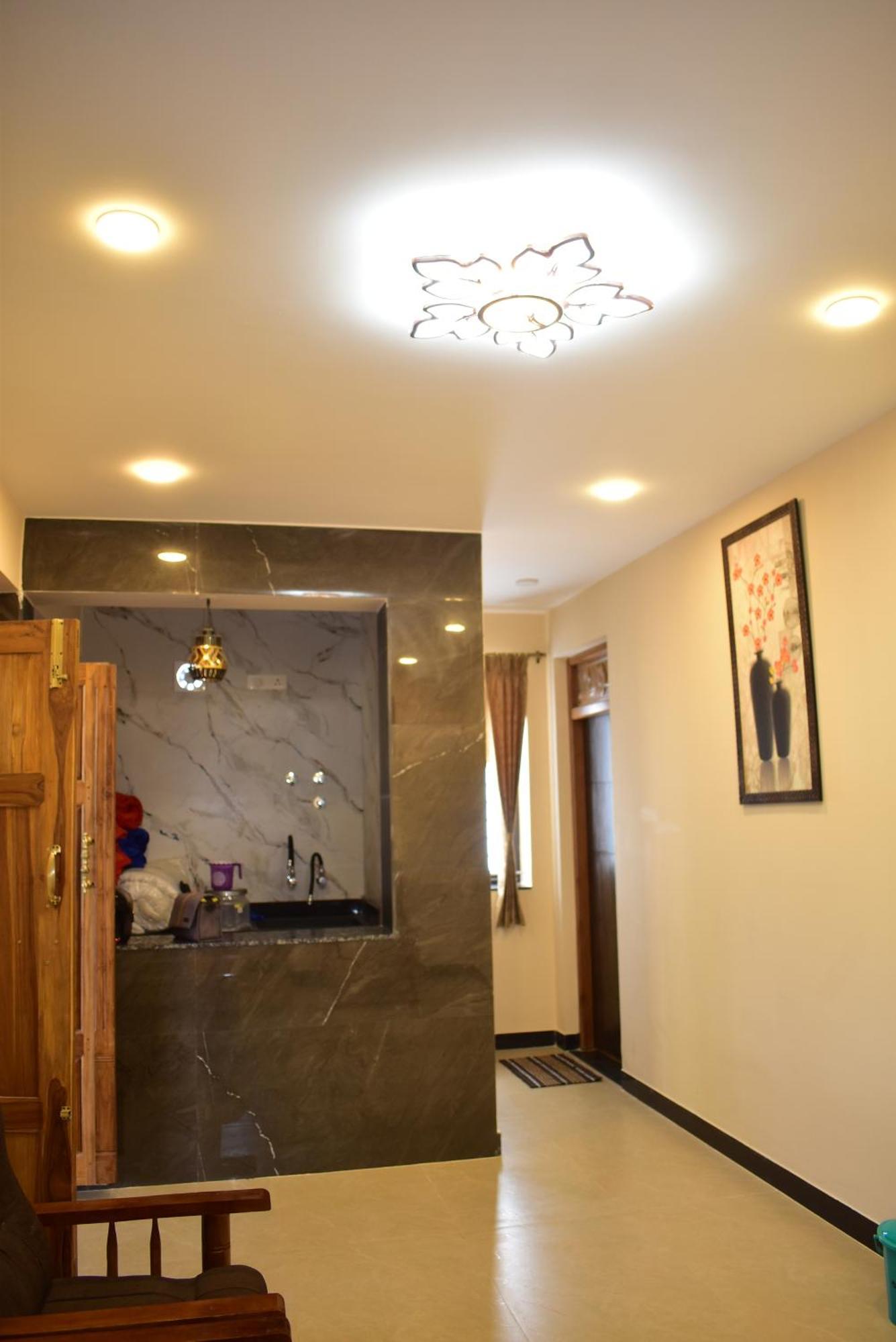 Everfresh High View Apartment Ooty