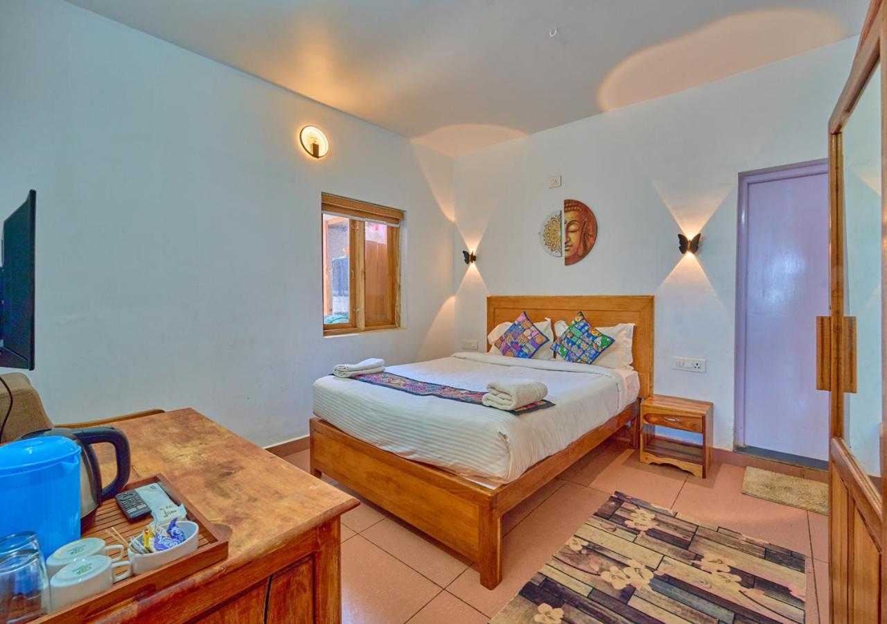 Silent Retreat Pool By Voye Homes Resort *