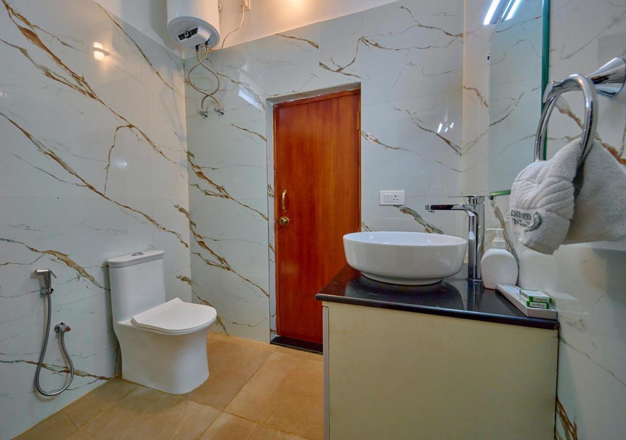 By Voye Homes *