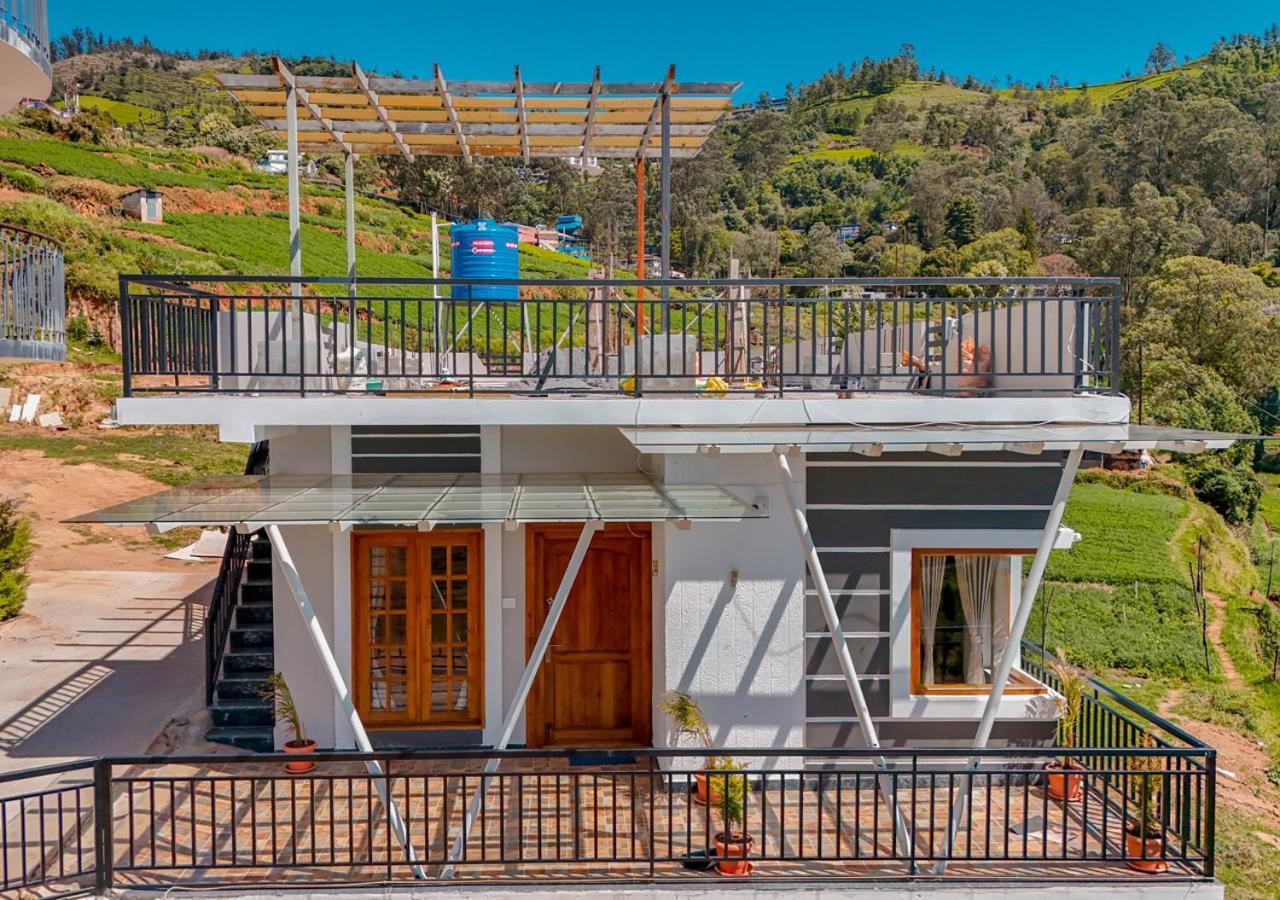 By Voye Homes *