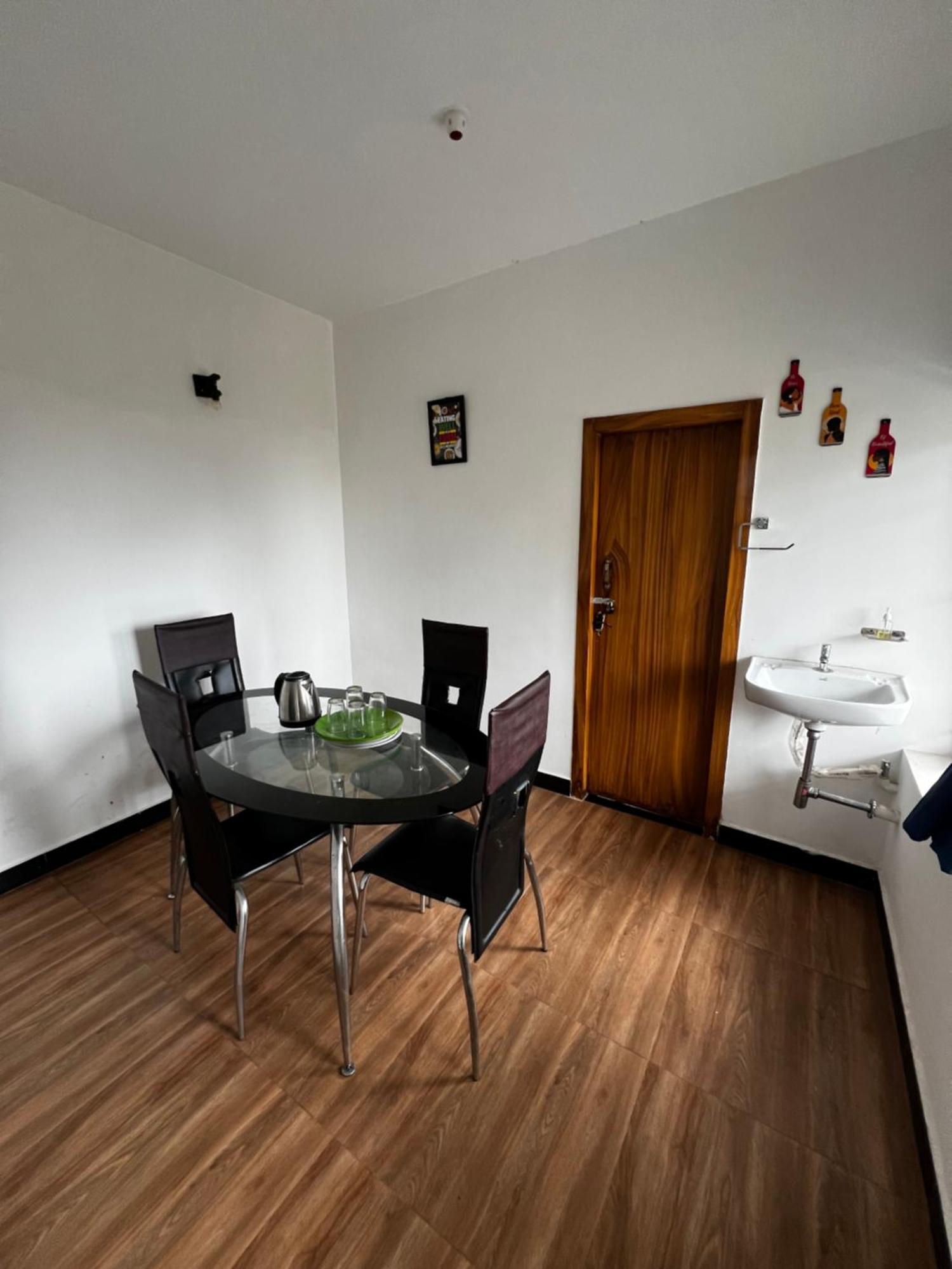 Hideaway Apartment *