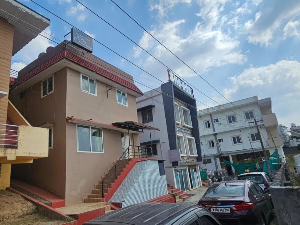 Villa Awhile *