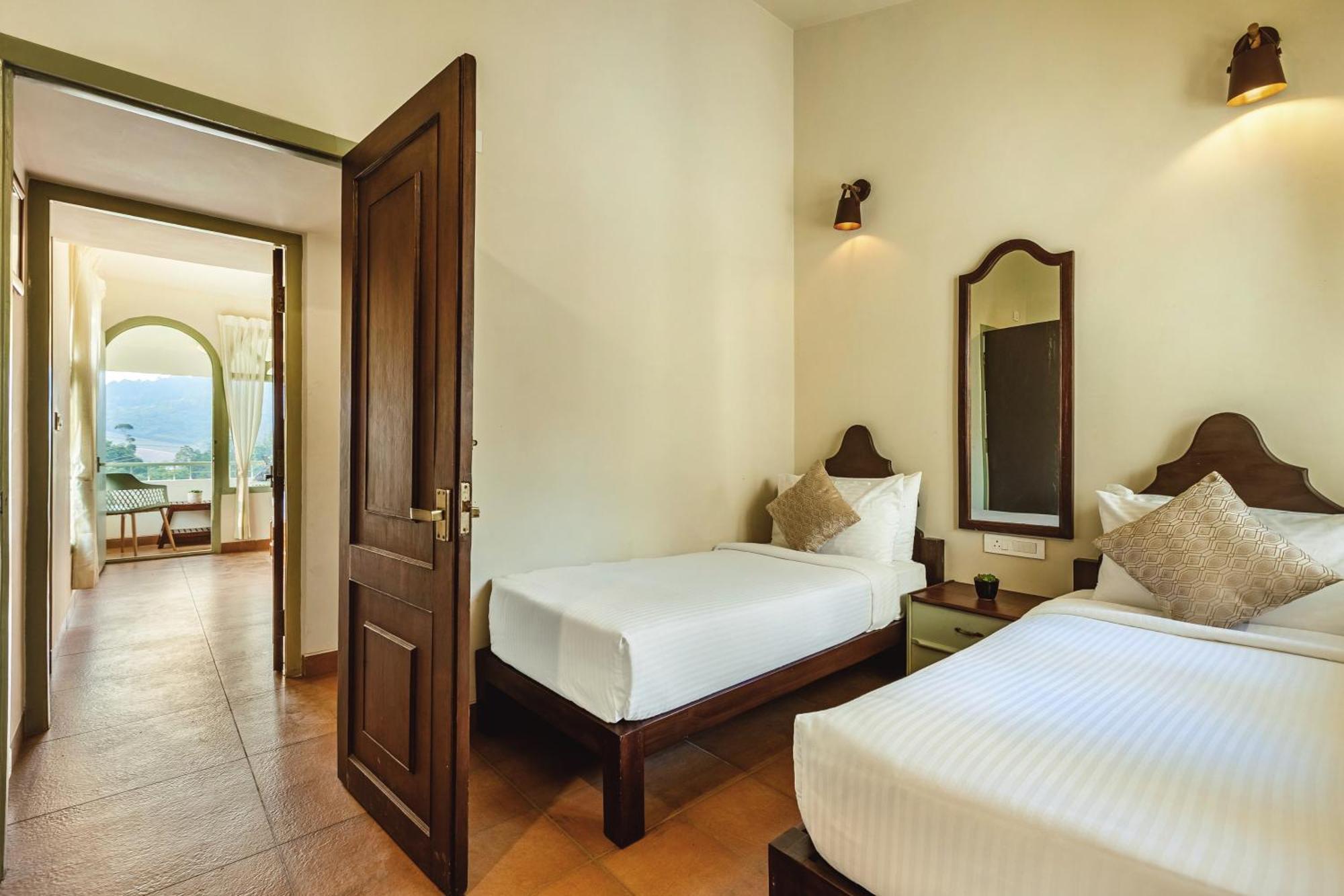 Resort Mango Hill Shola