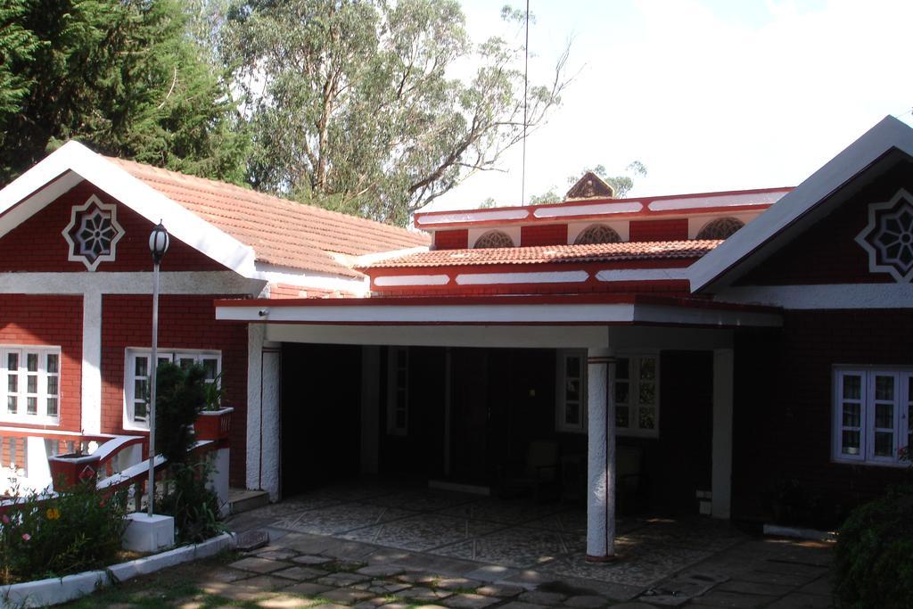 The Red House