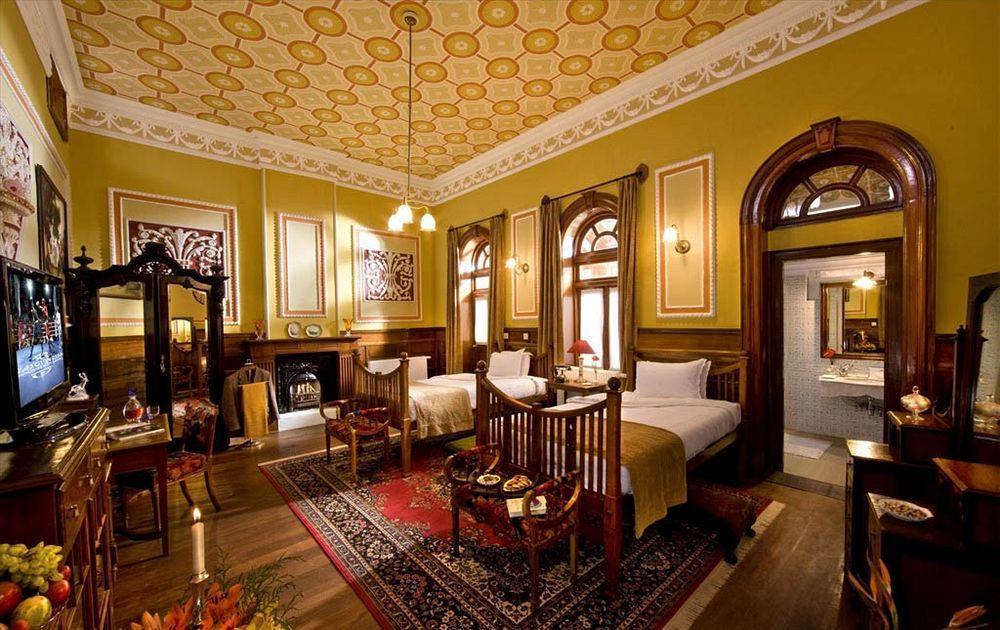 Hotel Welcomheritage Fernhills Royal Palace