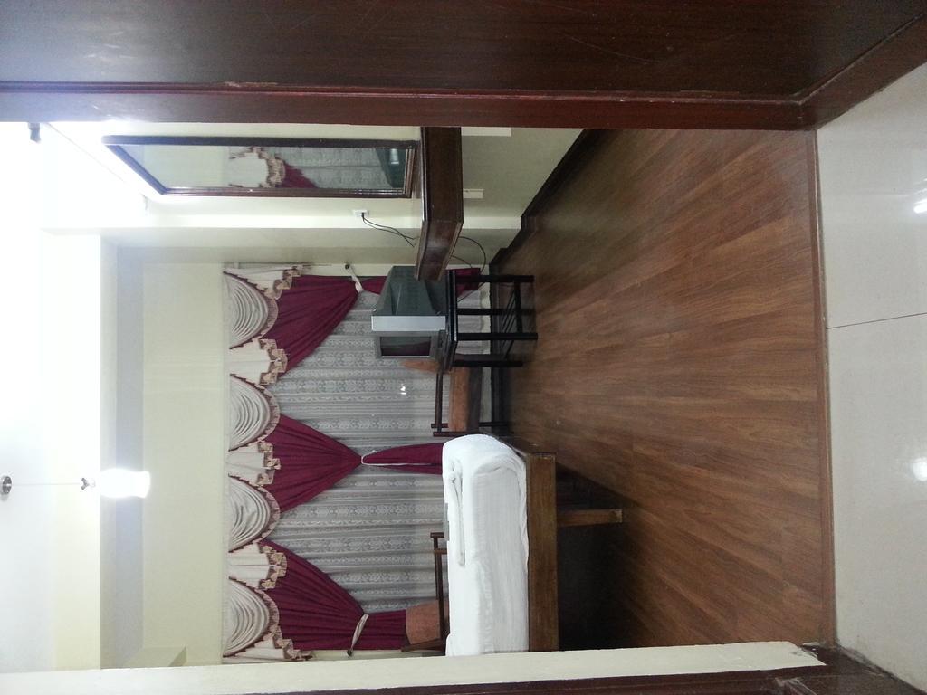 Hotel Preethi Palace Ooty