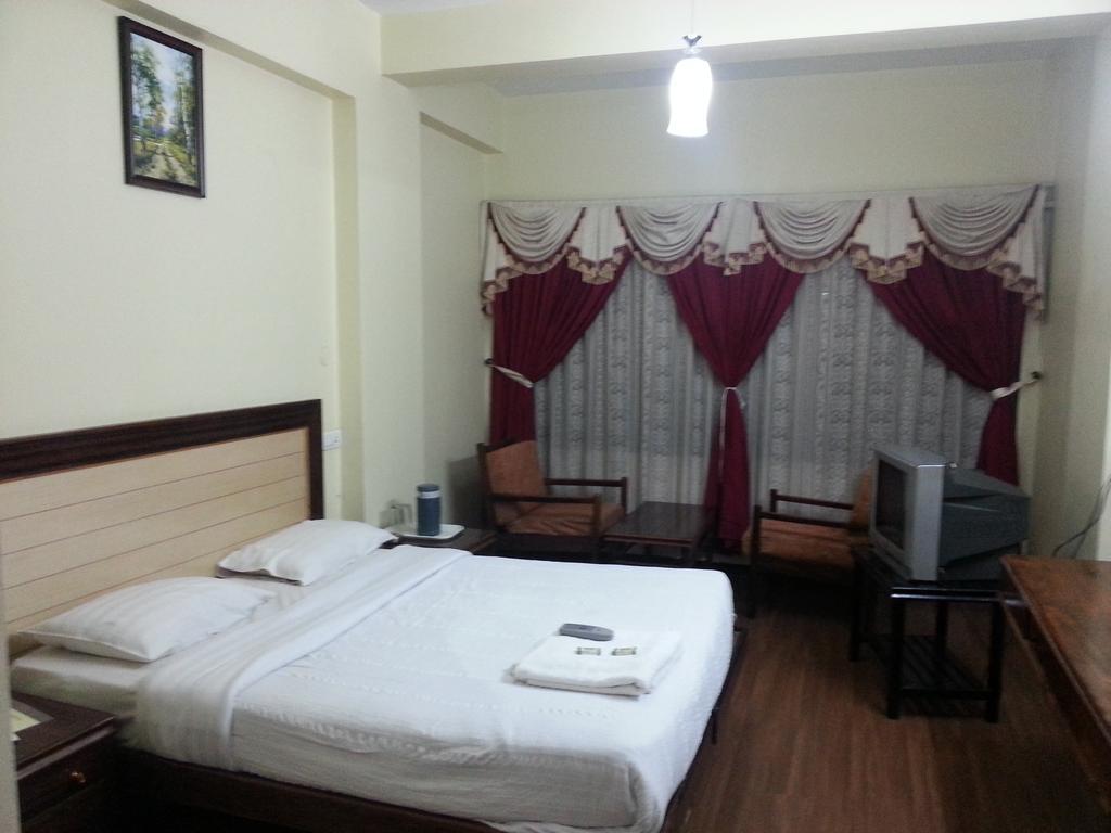 Hotel Preethi Palace