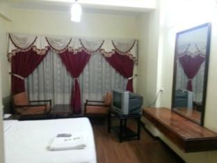 Hotel Preethi Palace