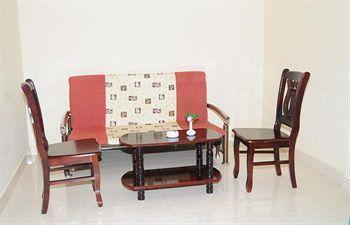 Pine Wood Hotel Ooty