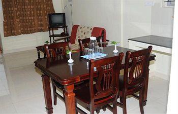 Hotel Pine Wood Ooty
