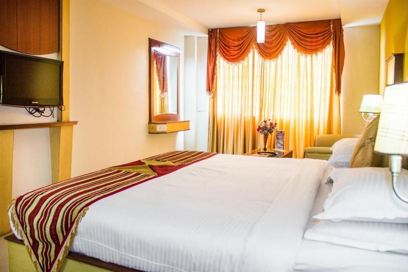 Ponmariresidency 3* Ooty