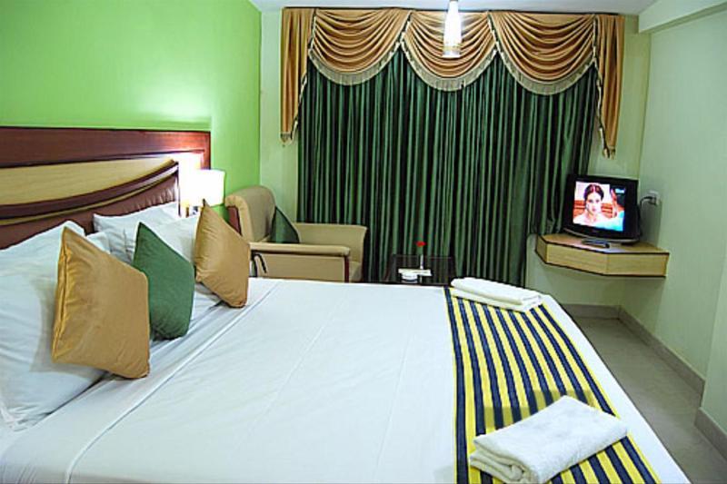 Ponmariresidency 3*