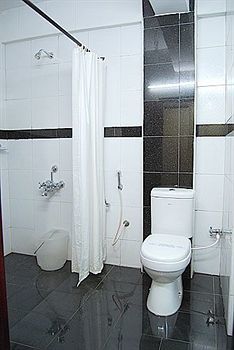 Hotel Ponmariresidency 3*