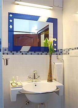 Ponmariresidency Hotel
