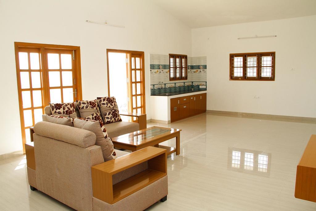 Lmf Paradise * Ooty