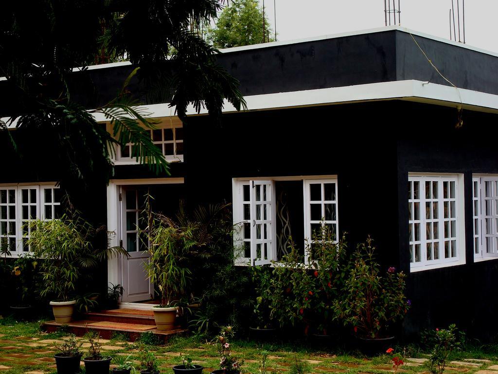 Homestay The Black Magic