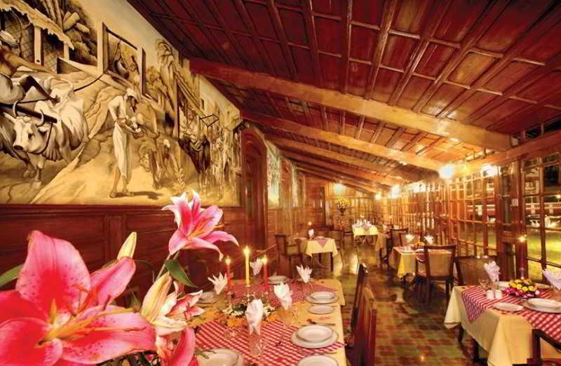 Welcomheritage Fernhills Royal Palace Hotel