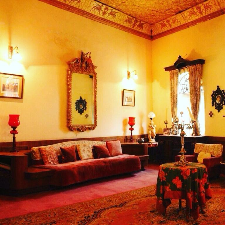 The Red House 3* Ooty