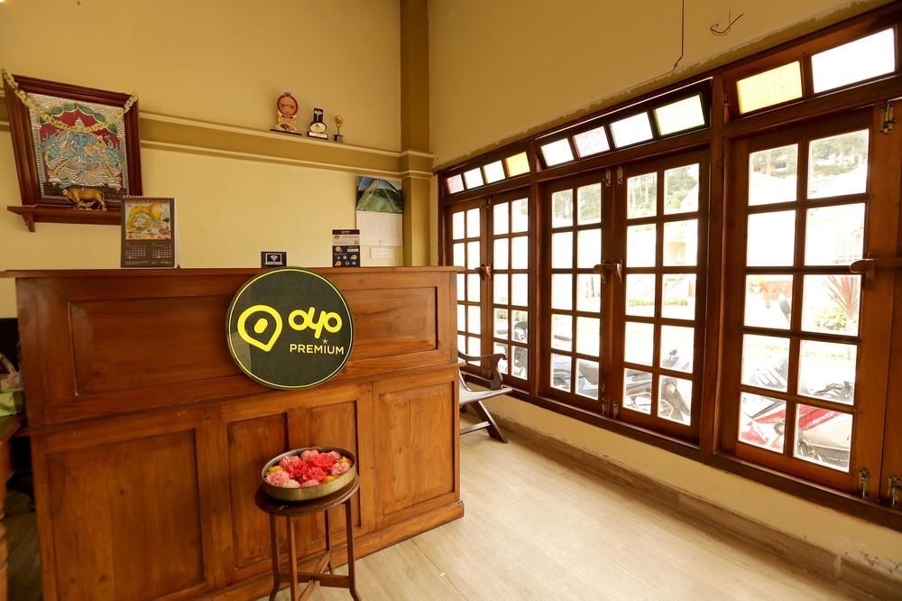 Oyo Premium Heritage Charing Cross