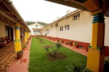 Hotel Oyo Premium Heritage Charing Cross Ooty