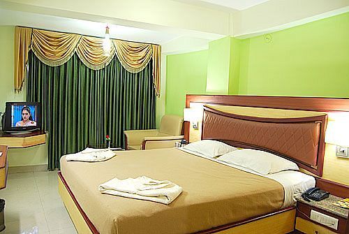 Ponmariresidency Hotel Ooty
