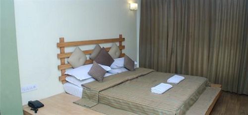 Maneck Residency Hotel