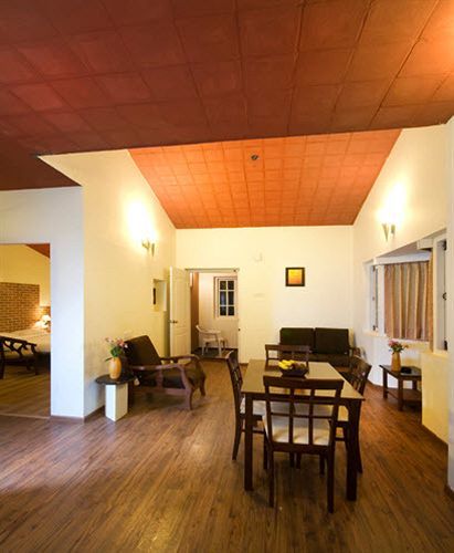 Sabol Hotel Ooty