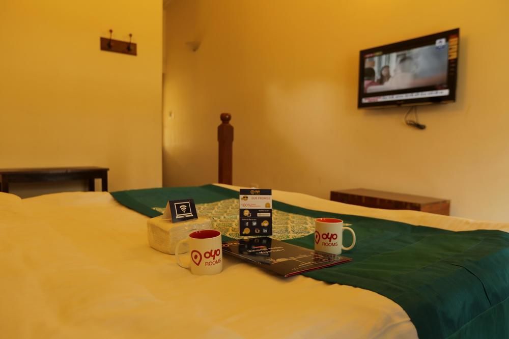 Hotel Oyo Premium Heritage Charing Cross