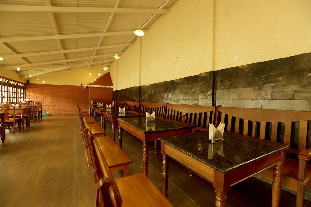 Hotel Oyo Premium Heritage Charing Cross