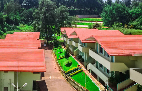 La Flora Amberley Resort, Resort