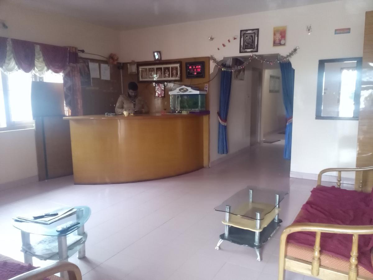 Janani Hotel Ooty