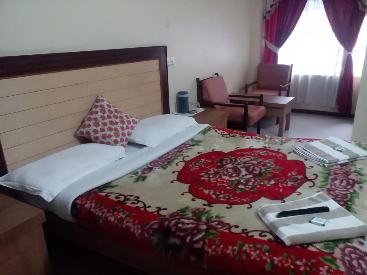Hotel Preethi Palace Ooty