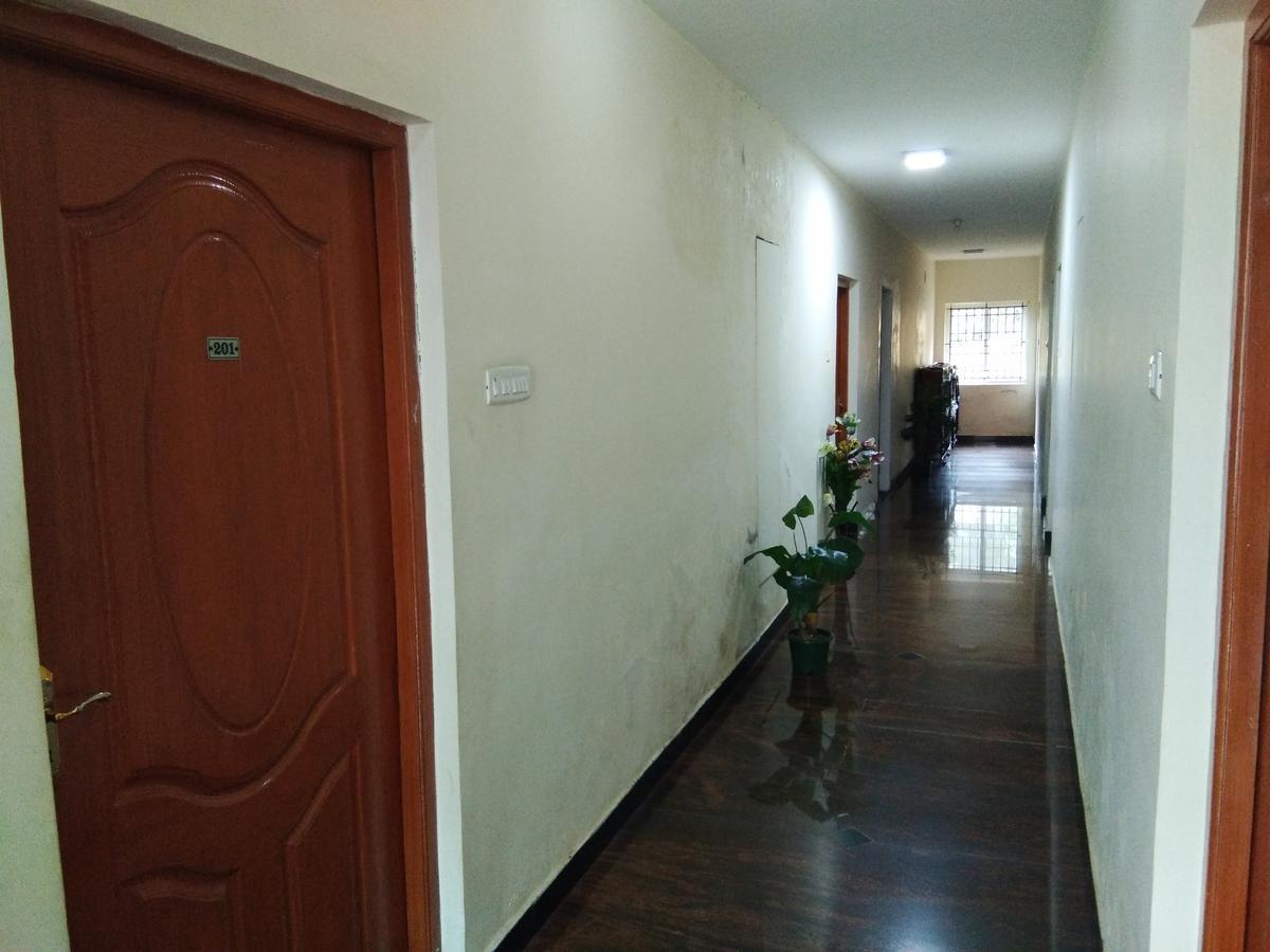 Hornbill Residency Hotel *