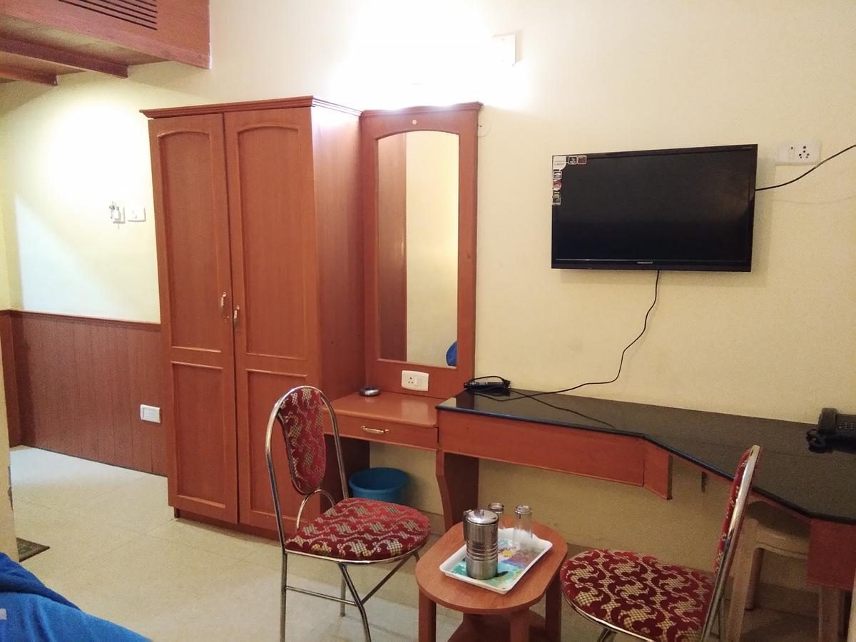 Hornbill Residency