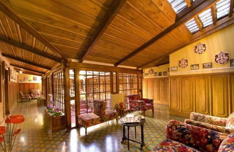 Hotel Welcomheritage Fernhills Royal Palace Ooty