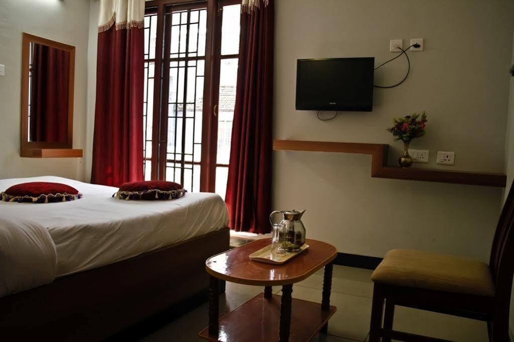 Apple Residency Hotel