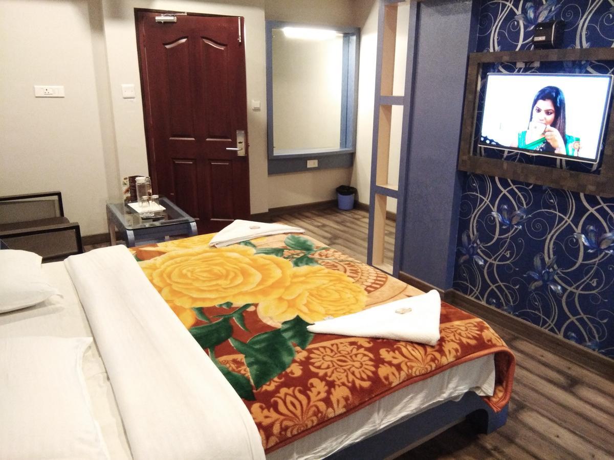 Hotel Sarkar Palace *