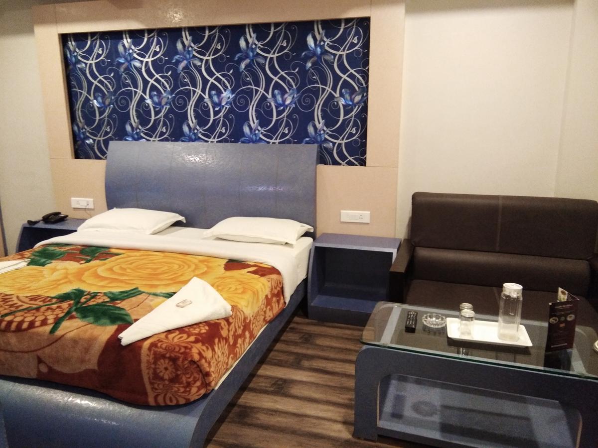 Hotel Sarkar Palace