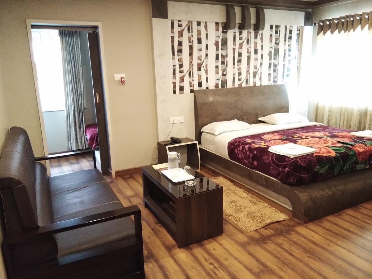 Hotel Sarkar Palace *