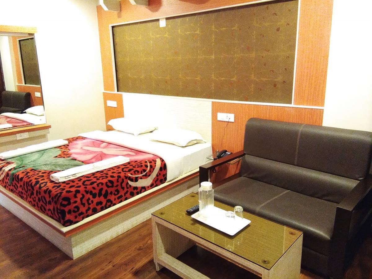 Sarkar Palace *