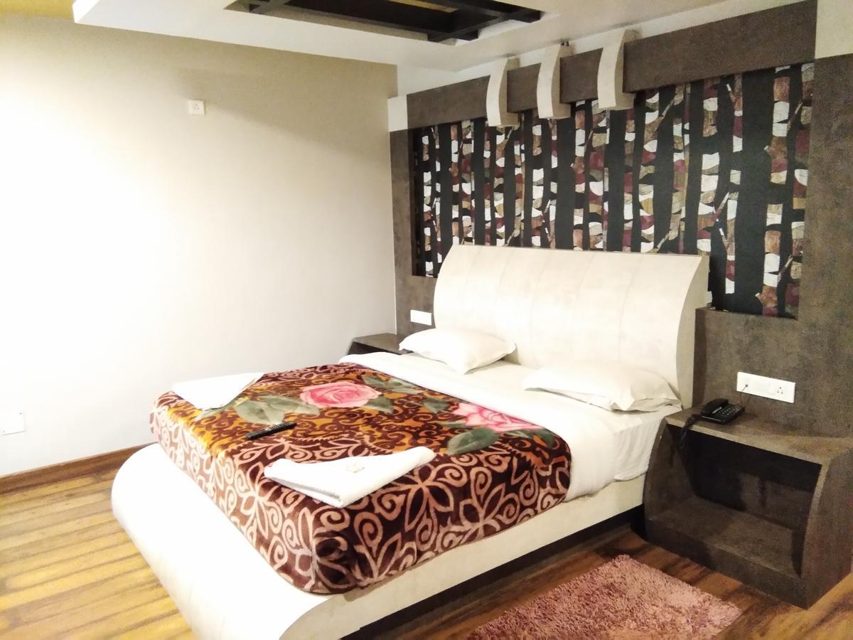 Sarkar Palace