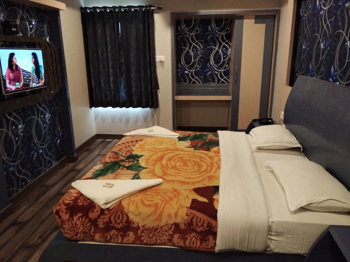 Hotel Sarkar Palace