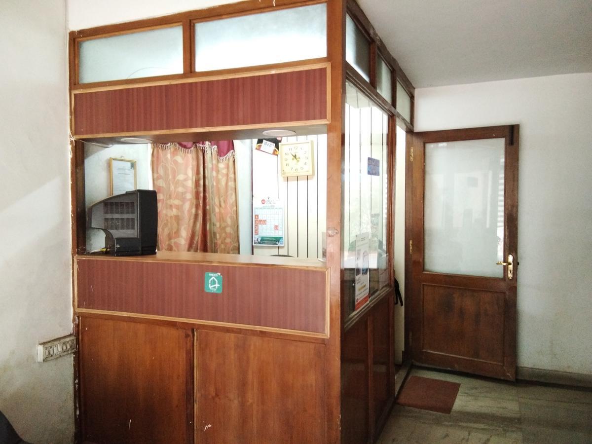 New Nakshatra Hotel *