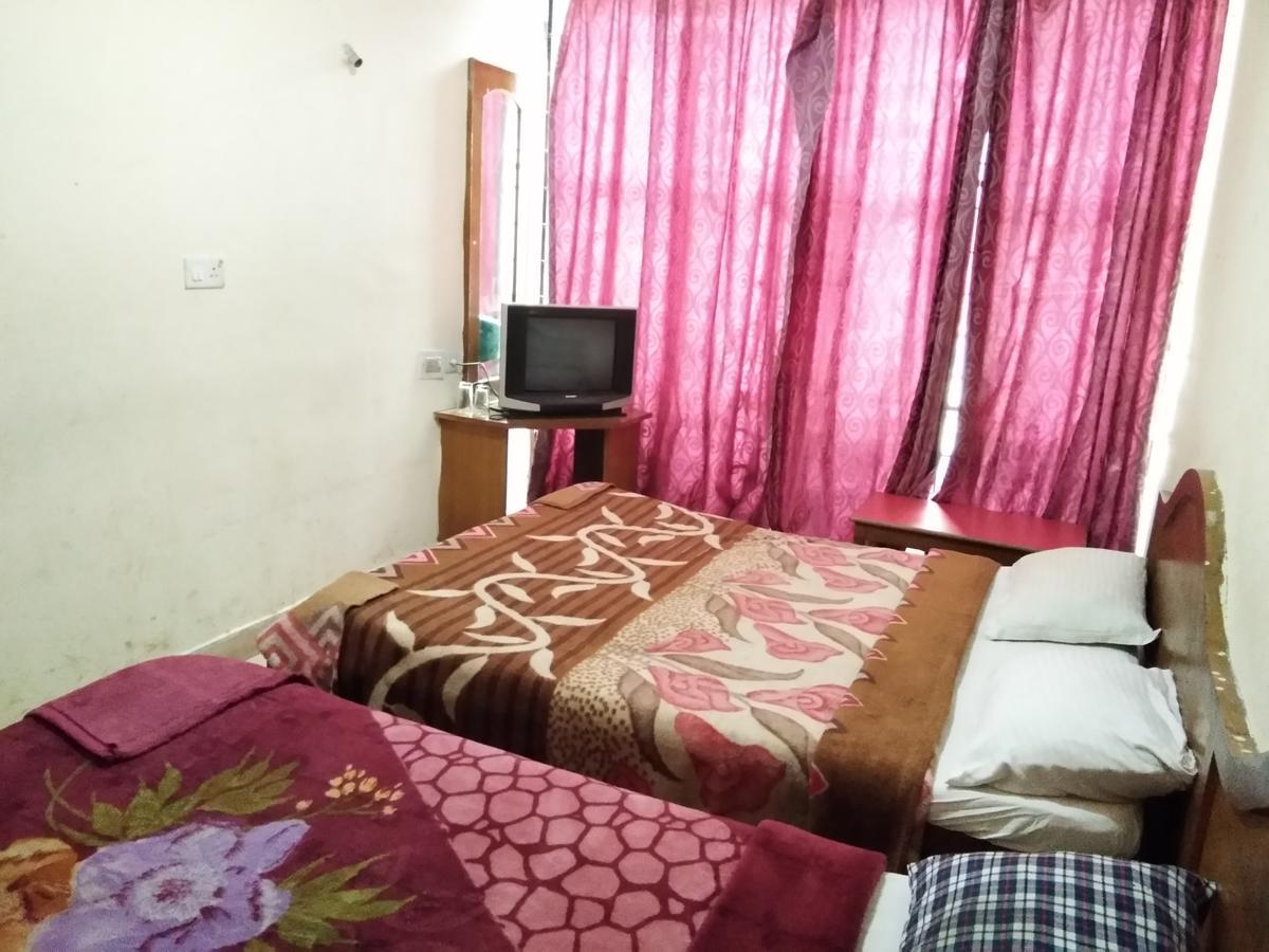 Hotel New Nakshatra Ooty