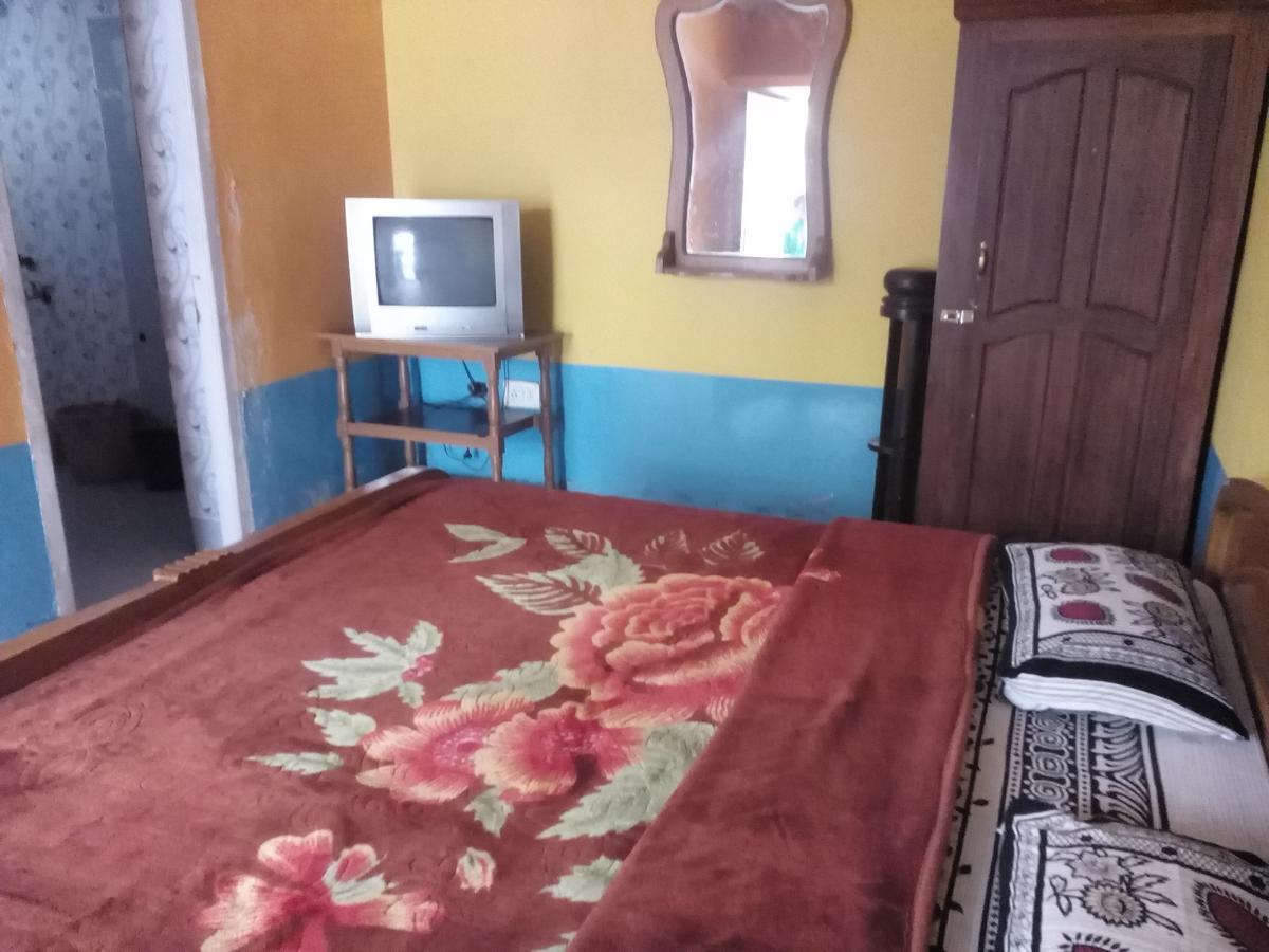 Lakshmi Nivas Resort *