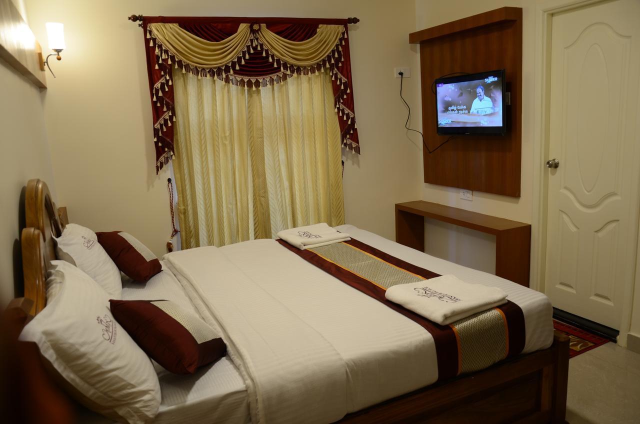 Vasantham Palace * Ooty